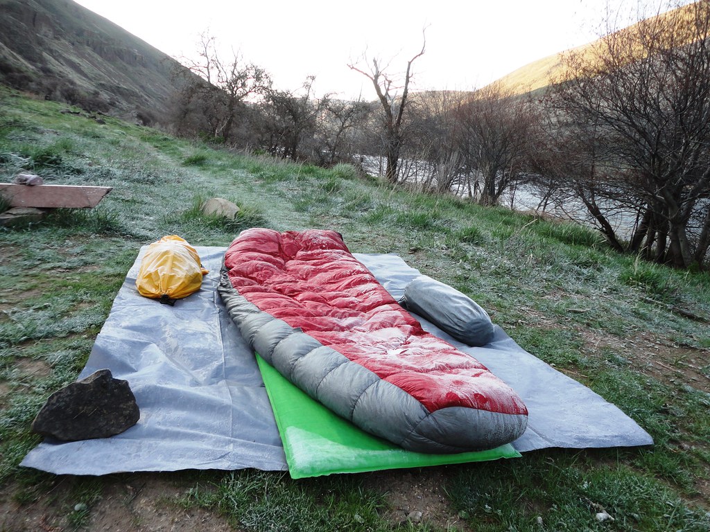 Which Sleeping Bag is Right for You? A Comprehensive Review