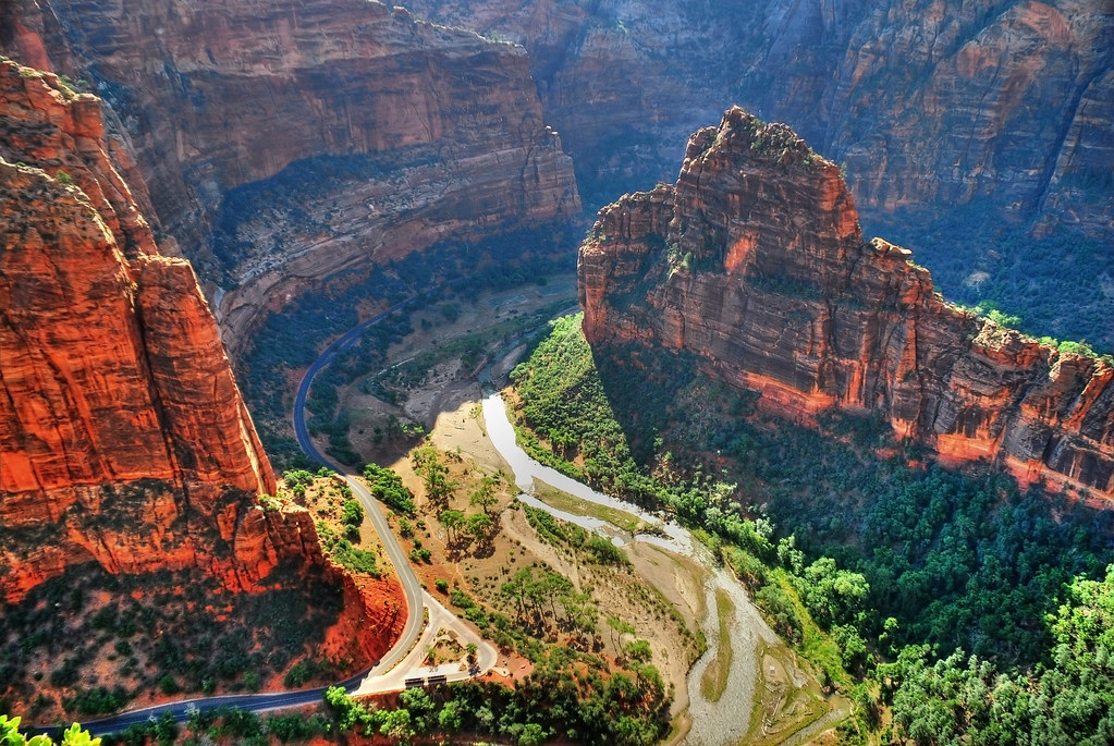 Best Hikes and Times to Visit Zion National Park